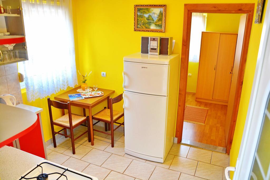 Apartments Sandra ヴィル エクステリア 写真