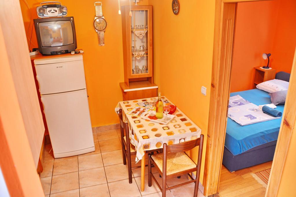 Apartments Sandra ヴィル エクステリア 写真