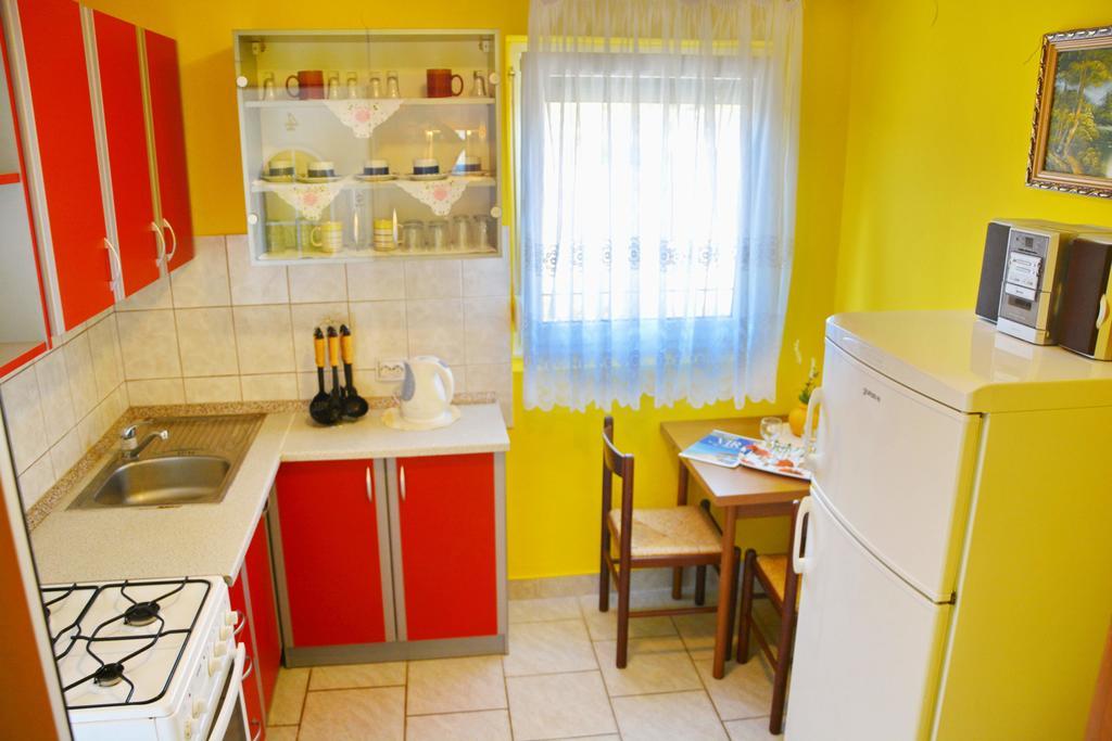 Apartments Sandra ヴィル エクステリア 写真